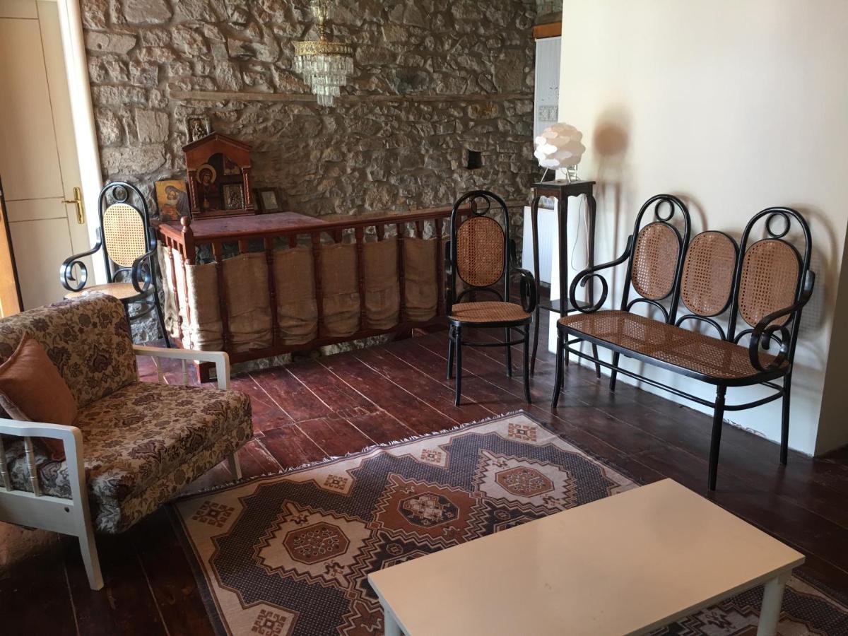 Chora Samothrakis, House With Courtyard * Samothraki