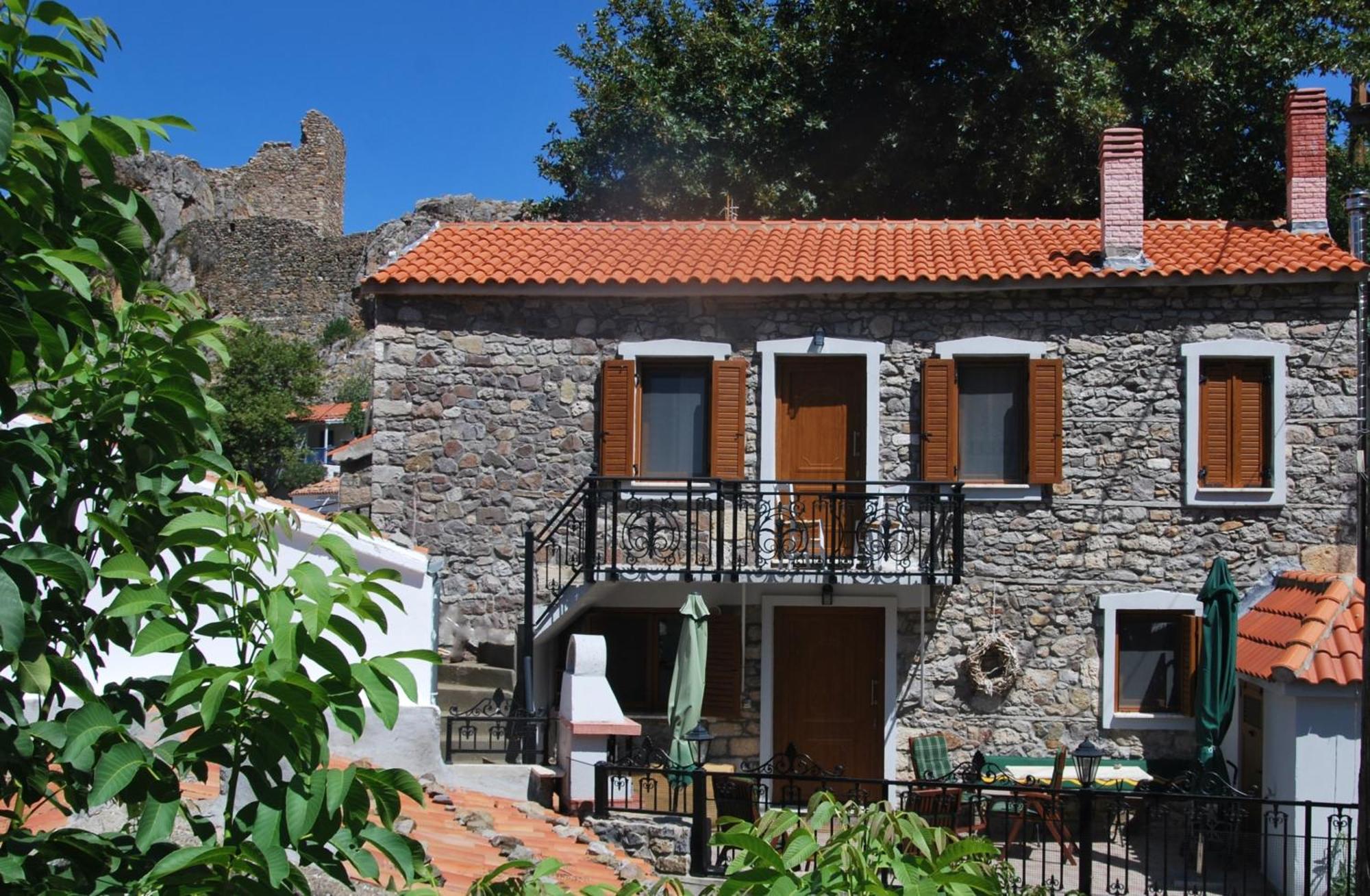 Holiday home Chora Samothrakis, House With Courtyard Samothraki